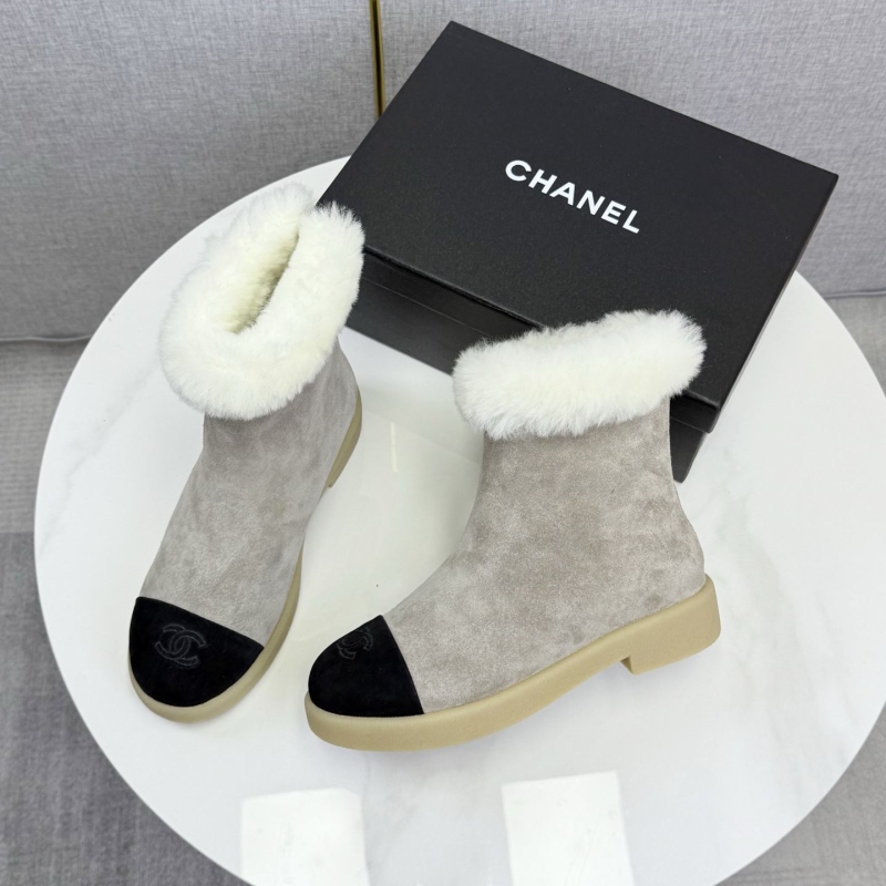 Ch**el boots